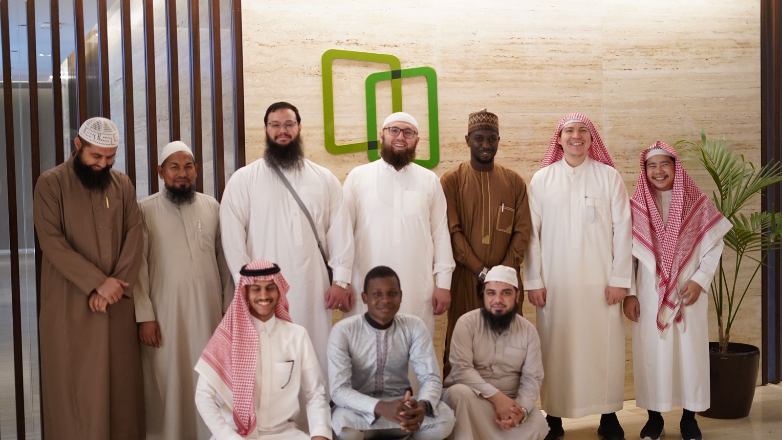 زيارة مركز الملك عبد العزيز للتواصل الحضاري يوم الاثنين 26/جمادى الأولى/1447 ه